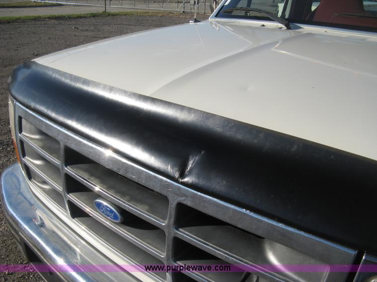 image for item H4491 1996 Ford F350 XLT utility truck