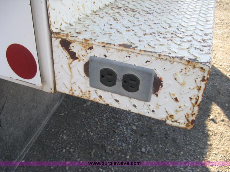 image for item H4491 1996 Ford F350 XLT utility truck