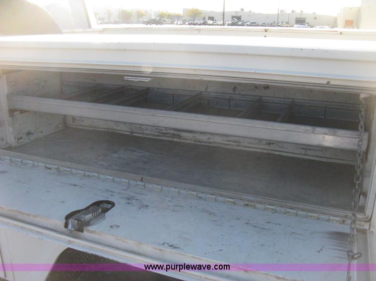 image for item H4491 1996 Ford F350 XLT utility truck