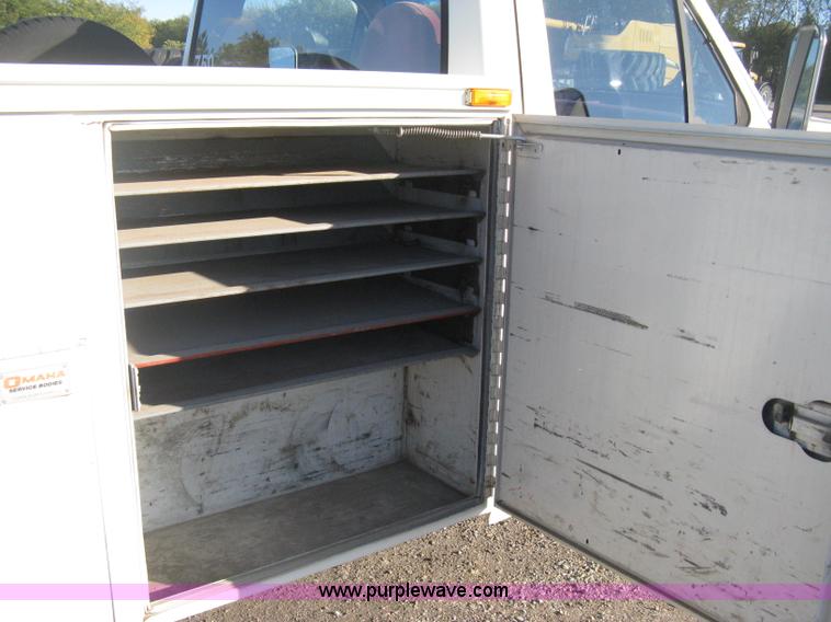 image for item H4491 1996 Ford F350 XLT utility truck