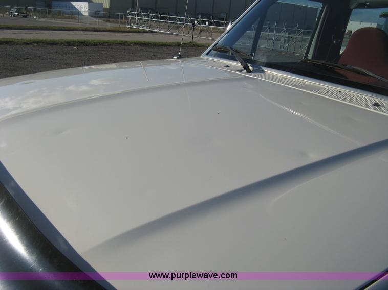 image for item H4491 1996 Ford F350 XLT utility truck