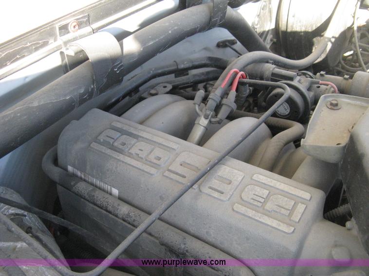 image for item H4492 1997 Ford F350 XLT utility truck