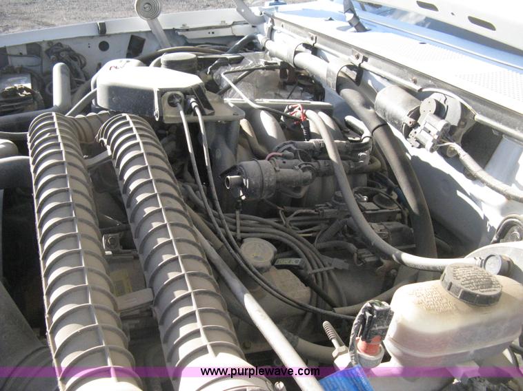 image for item H4492 1997 Ford F350 XLT utility truck