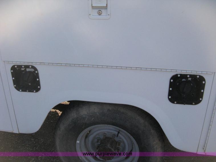 image for item H4492 1997 Ford F350 XLT utility truck