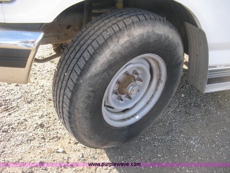 image for item H4492 1997 Ford F350 XLT utility truck