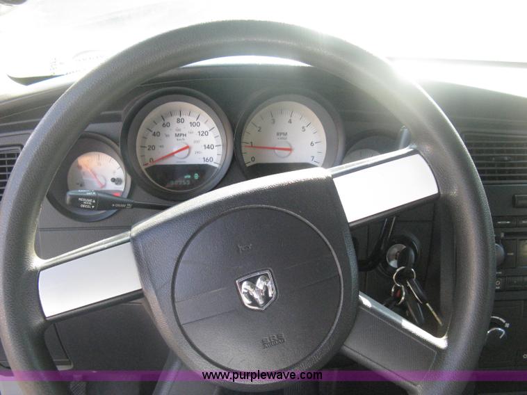 image for item H6417 2006 Dodge Charger SXT