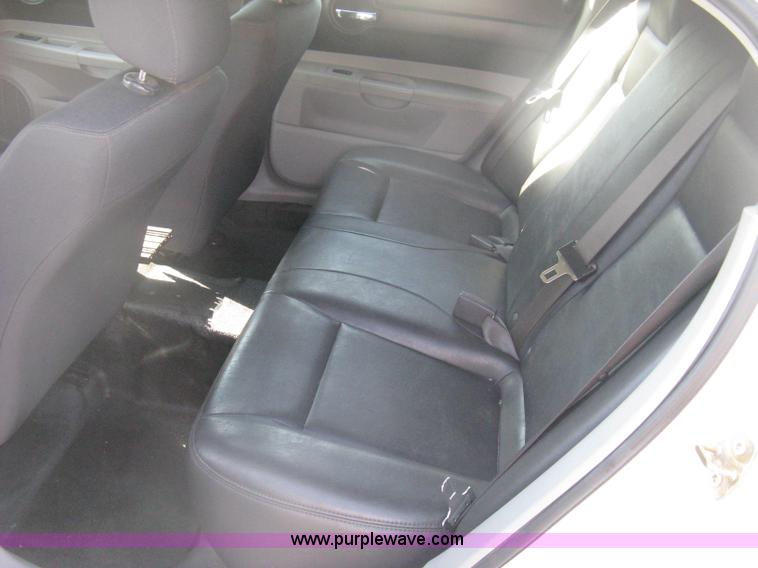 image for item H6417 2006 Dodge Charger SXT