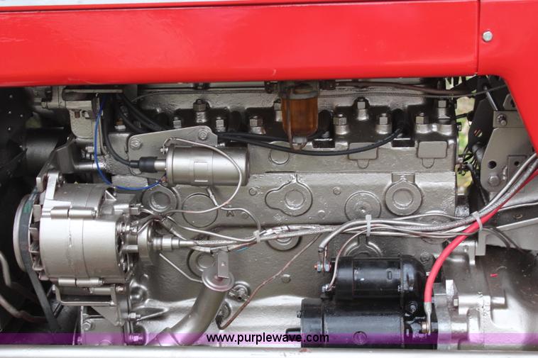 image for item H7948 1970 Massey-Ferguson 165 tractor