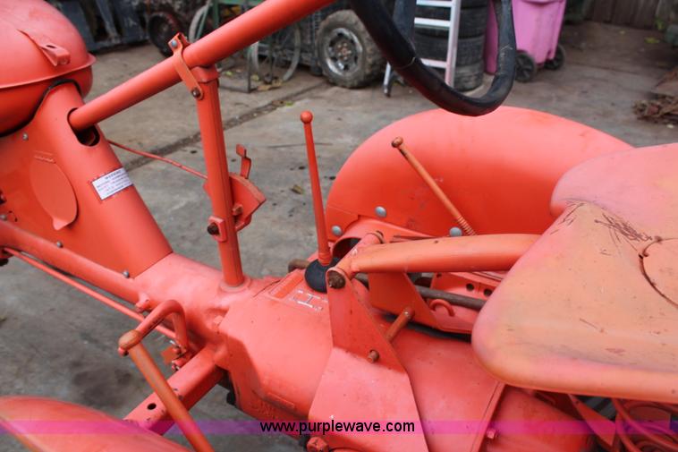 image for item H7950 1940 Allis Chalmers B tractor