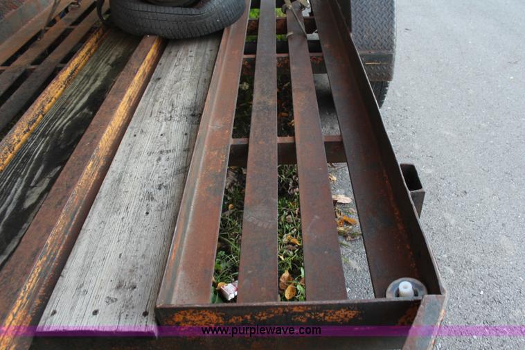 image for item H7953 1985 JFW W2D tandem axle trailer