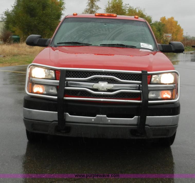 image for item H9574 2003 Chevrolet Silverado 3500 LT Crew Cab pickup truck