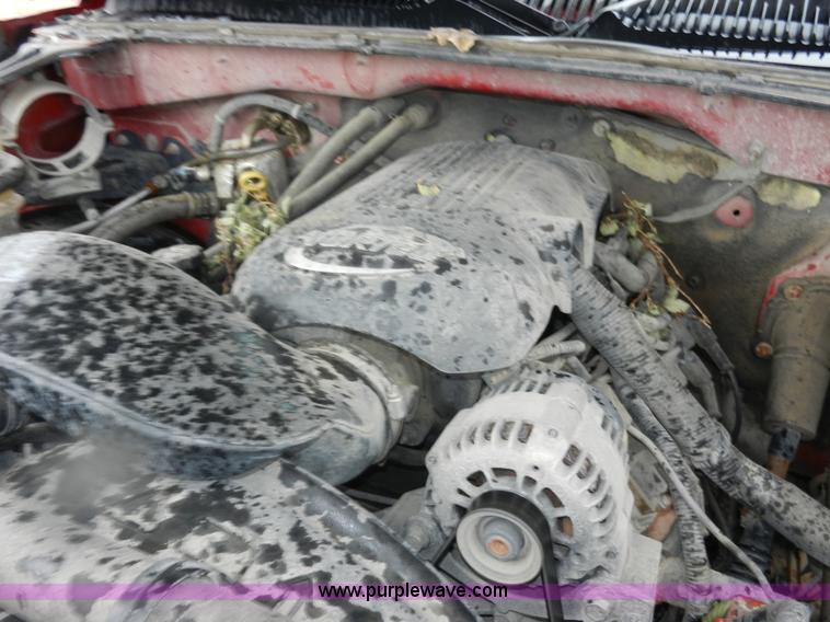 image for item H9574 2003 Chevrolet Silverado 3500 LT Crew Cab pickup truck