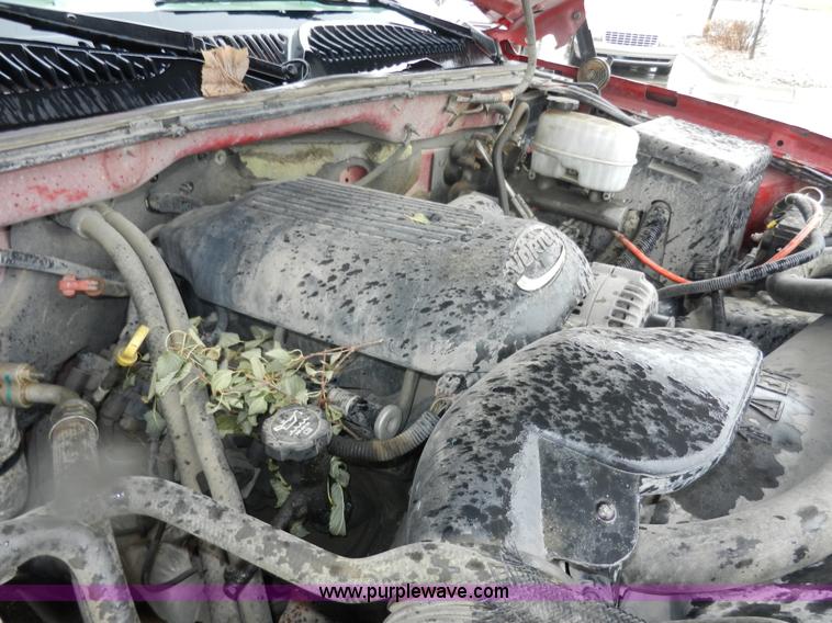 image for item H9574 2003 Chevrolet Silverado 3500 LT Crew Cab pickup truck