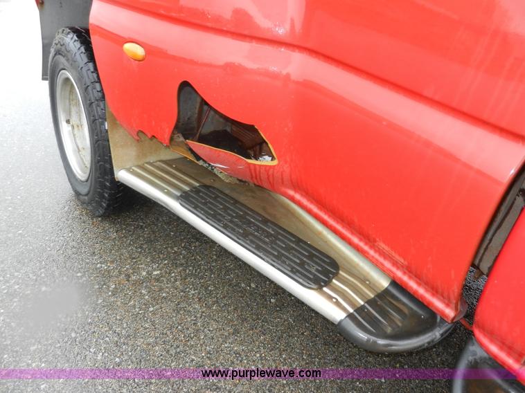 image for item H9574 2003 Chevrolet Silverado 3500 LT Crew Cab pickup truck