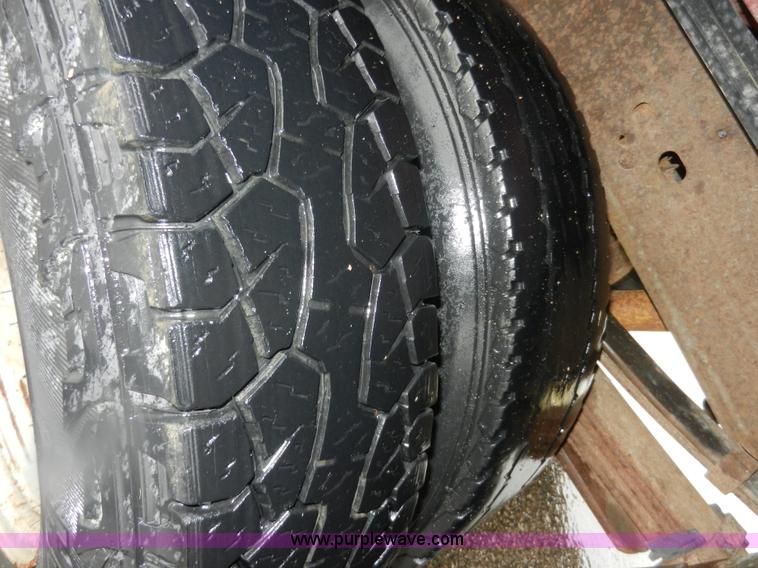 image for item H9574 2003 Chevrolet Silverado 3500 LT Crew Cab pickup truck