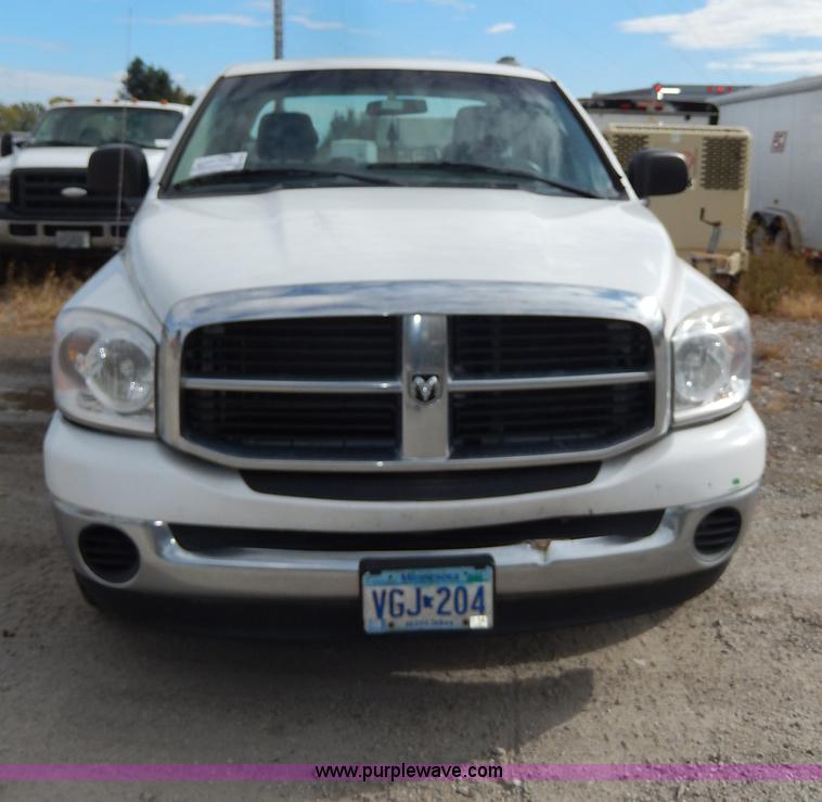 image for item H9581 2007 Dodge Ram 2500 SLT Quad Cab pickup truck