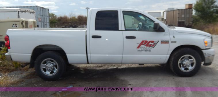 image for item H9581 2007 Dodge Ram 2500 SLT Quad Cab pickup truck