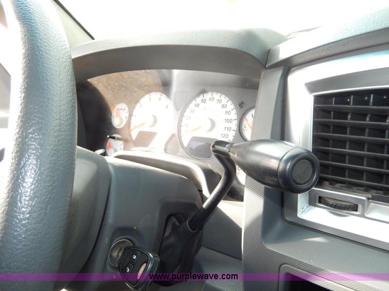 image for item H9581 2007 Dodge Ram 2500 SLT Quad Cab pickup truck