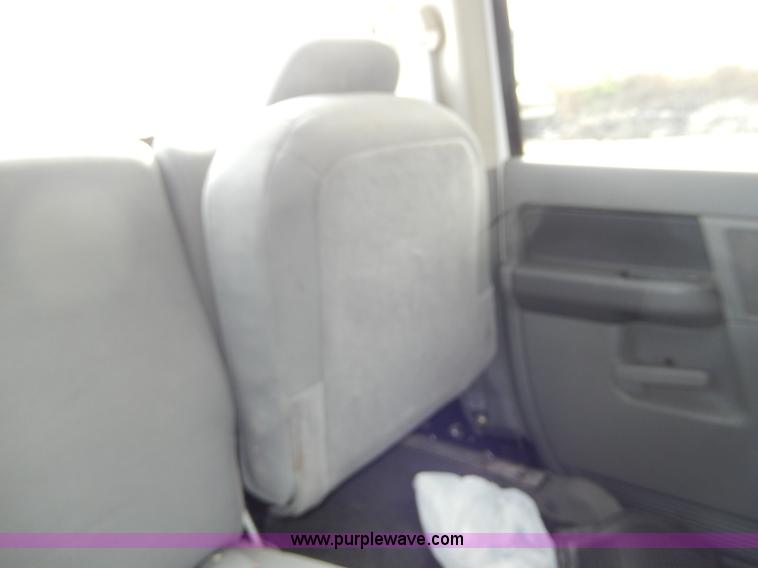 image for item H9581 2007 Dodge Ram 2500 SLT Quad Cab pickup truck