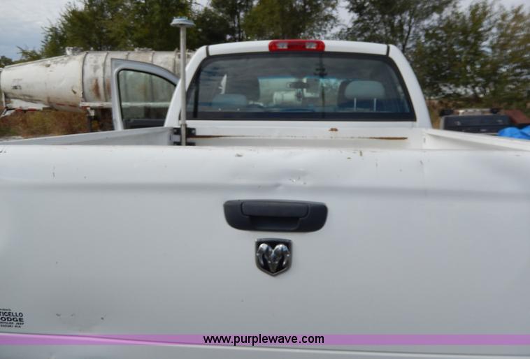 image for item H9581 2007 Dodge Ram 2500 SLT Quad Cab pickup truck