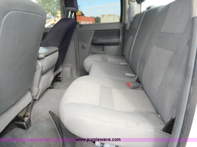 image for item H9581 2007 Dodge Ram 2500 SLT Quad Cab pickup truck