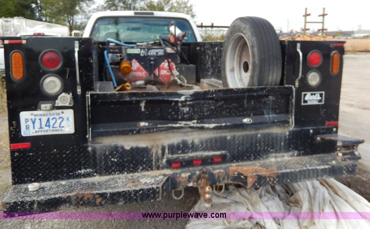 image for item H9582 2006 Ford F450 Super Duty XL SuperCab utility truck