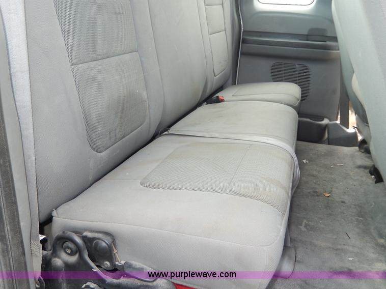 image for item H9582 2006 Ford F450 Super Duty XL SuperCab utility truck