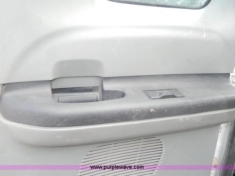 image for item H9582 2006 Ford F450 Super Duty XL SuperCab utility truck