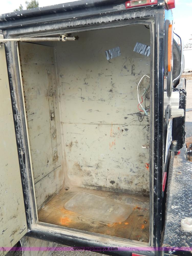 image for item H9582 2006 Ford F450 Super Duty XL SuperCab utility truck