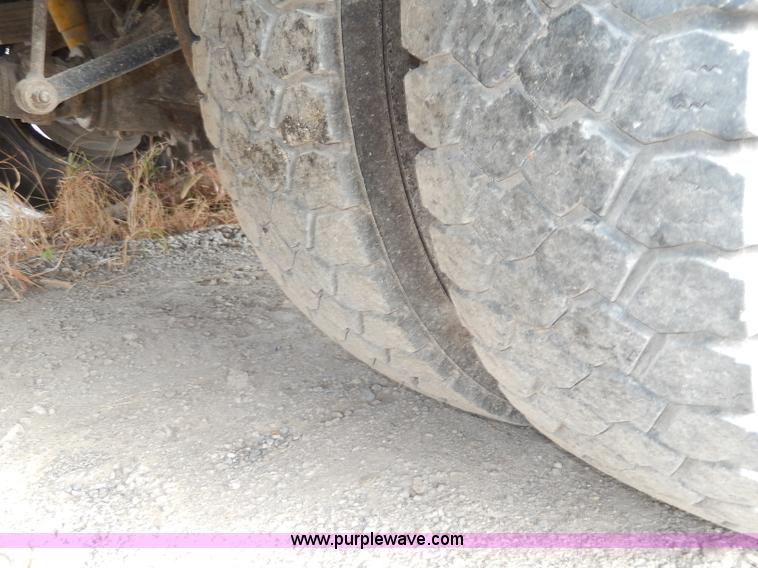 image for item H9582 2006 Ford F450 Super Duty XL SuperCab utility truck