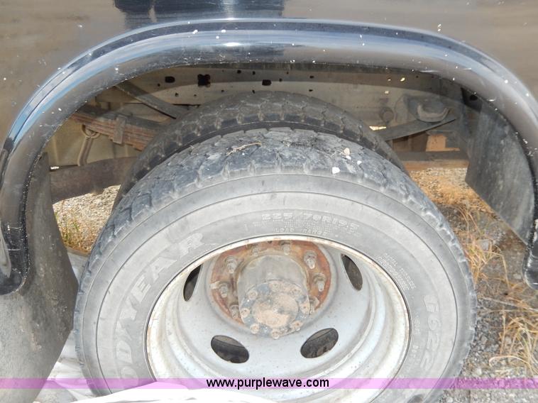 image for item H9582 2006 Ford F450 Super Duty XL SuperCab utility truck