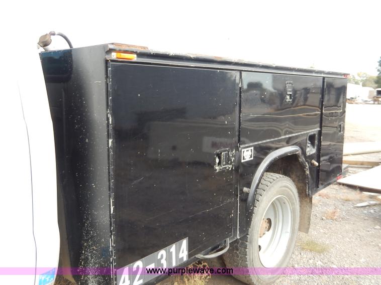 image for item H9582 2006 Ford F450 Super Duty XL SuperCab utility truck