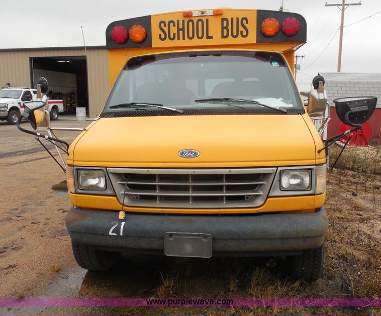 image for item I1262 1993 Ford Econoline E350 school bus