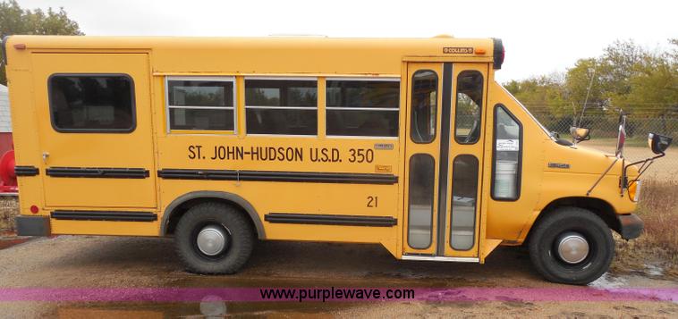 image for item I1262 1993 Ford Econoline E350 school bus