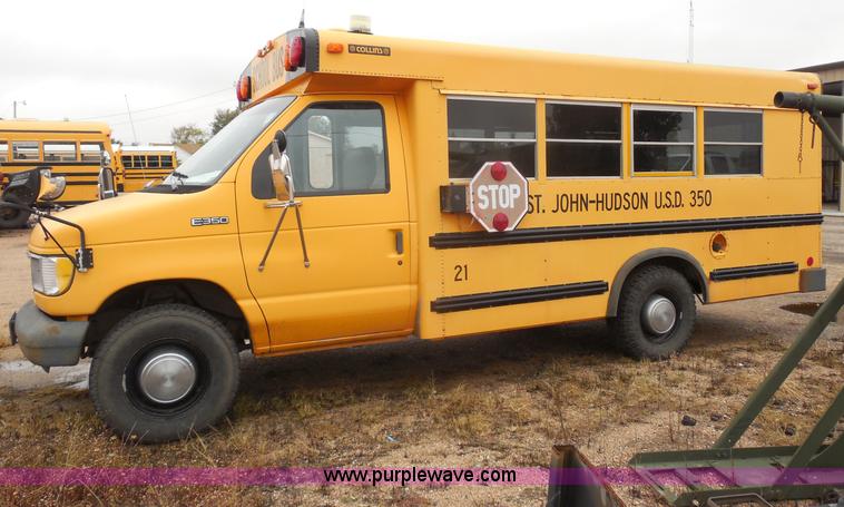 image for item I1262 1993 Ford Econoline E350 school bus