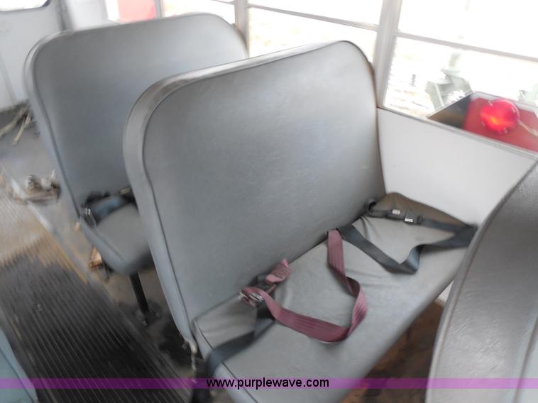 image for item I1262 1993 Ford Econoline E350 school bus