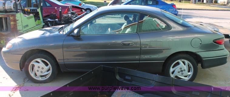 image for item I4699 2002 Ford Escort ZX2