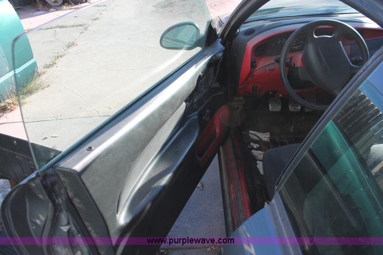 image for item I4699 2002 Ford Escort ZX2