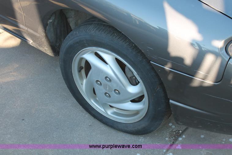 image for item I4699 2002 Ford Escort ZX2