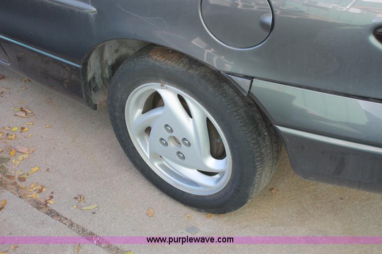 image for item I4699 2002 Ford Escort ZX2