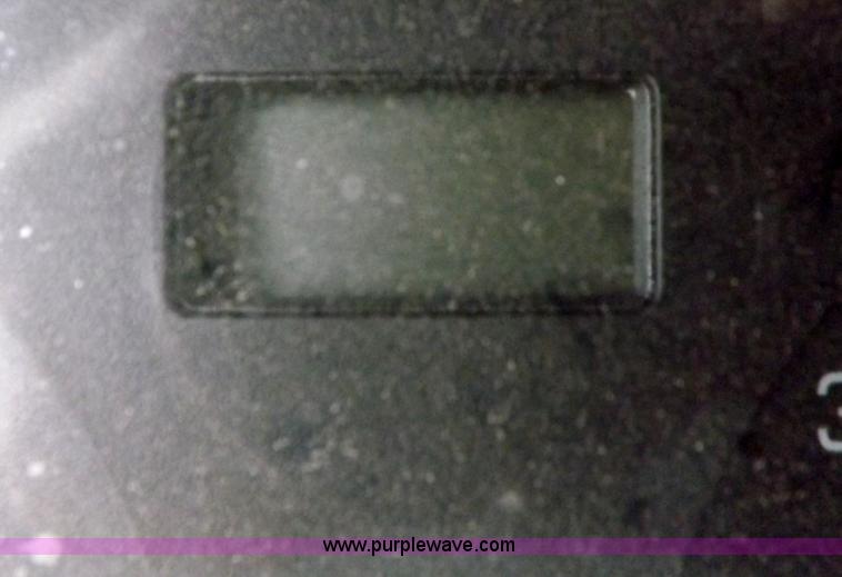 image for item I8328 2004 Kenworth T2000 semi truck