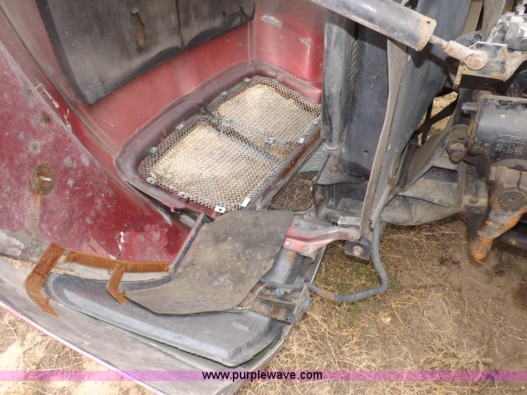 image for item I8328 2004 Kenworth T2000 semi truck