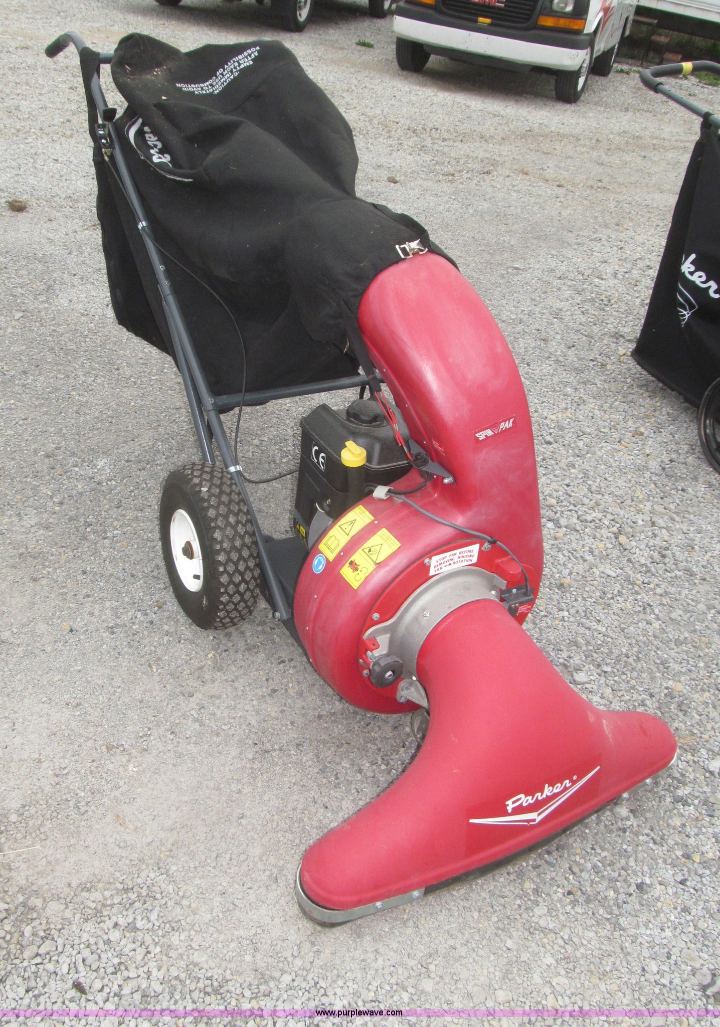 Parker VAC35 turf litter vacuum in Tecumseh, NE Item AE9410 sold