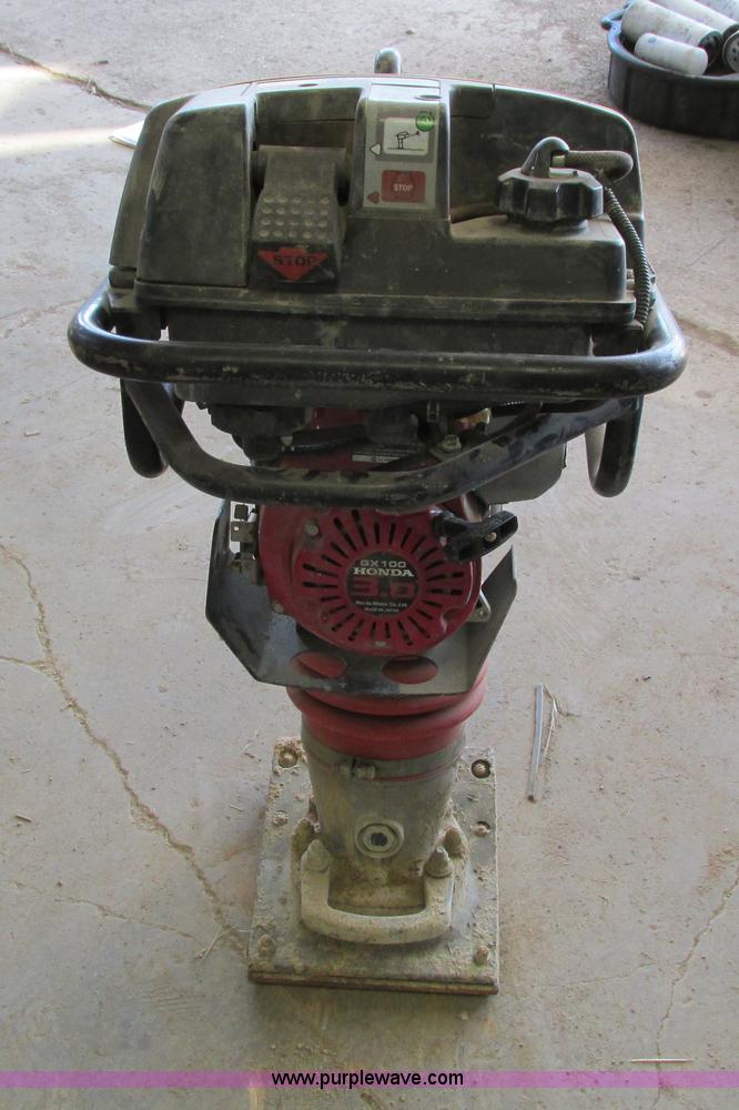 image for item AY9734 Dynapac LT6000 plate compactor