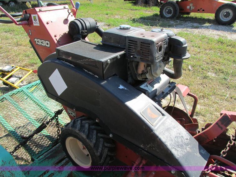 image for item AY9737 2007 Ditch Witch 1330 trencher