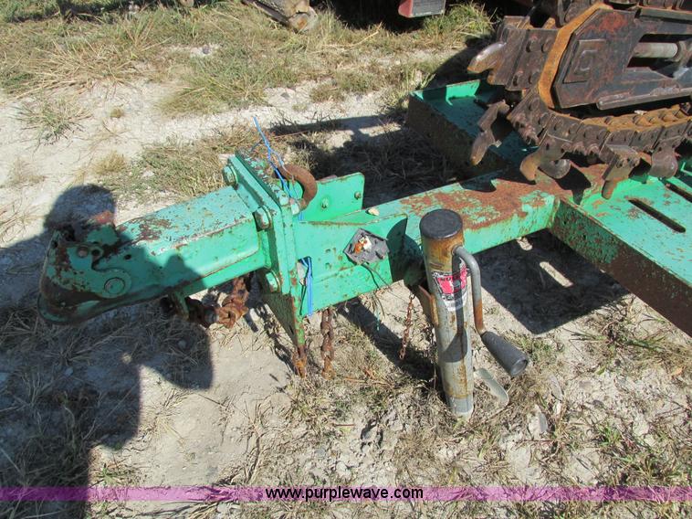 image for item AY9737 2007 Ditch Witch 1330 trencher