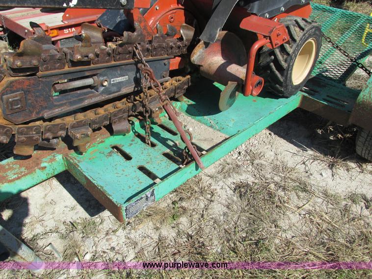 image for item AY9737 2007 Ditch Witch 1330 trencher