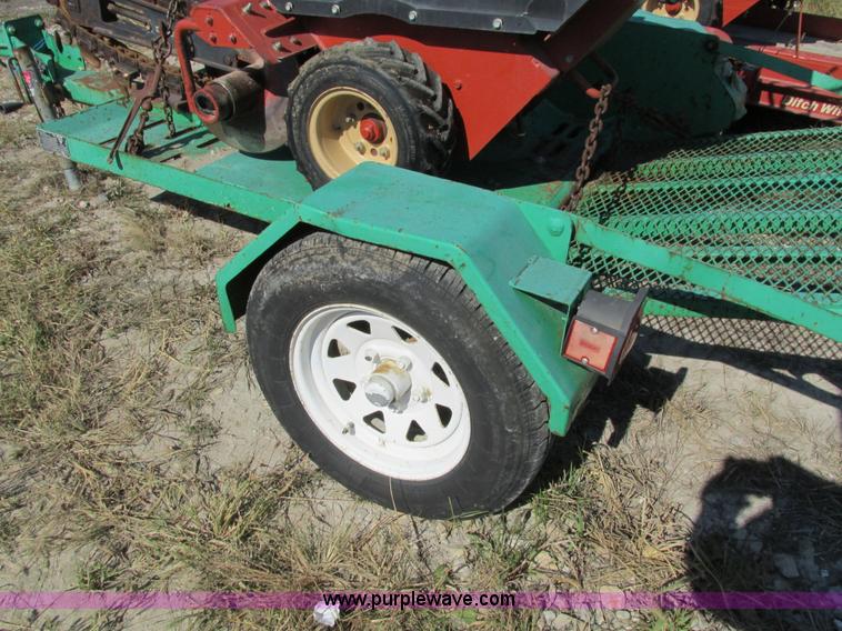 image for item AY9737 2007 Ditch Witch 1330 trencher