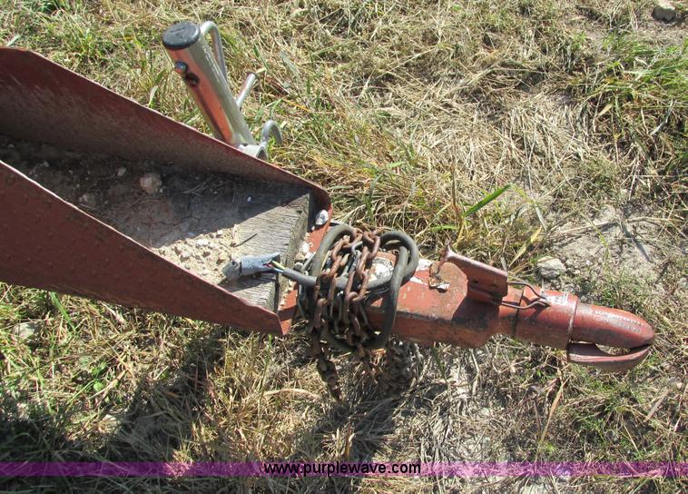 image for item AY9738 2007 Ditch Witch 1330 trencher