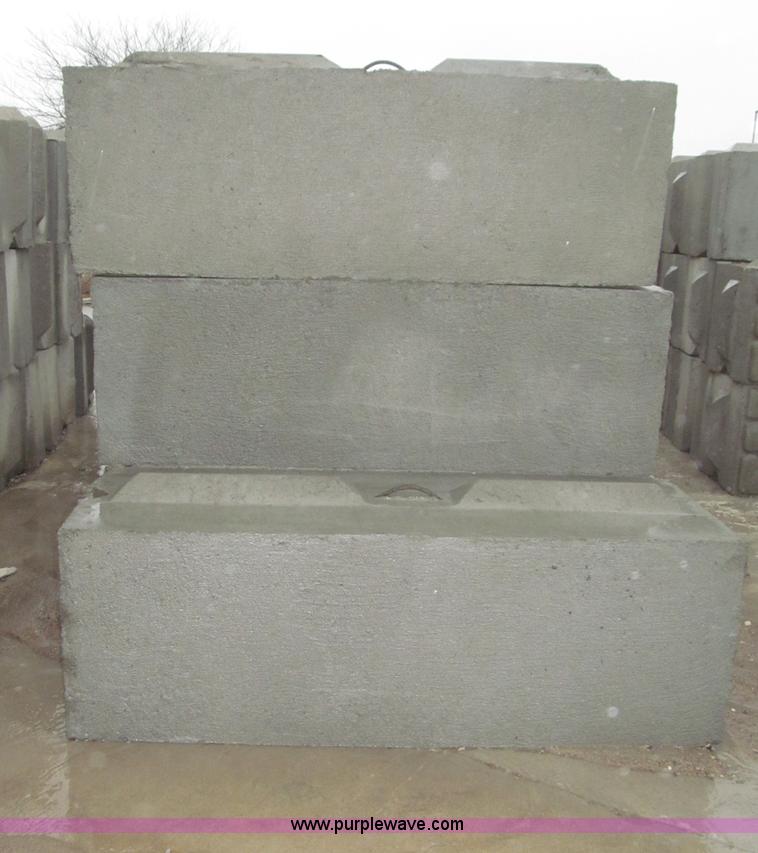 image for item C1507 (16) concrete bunker blocks